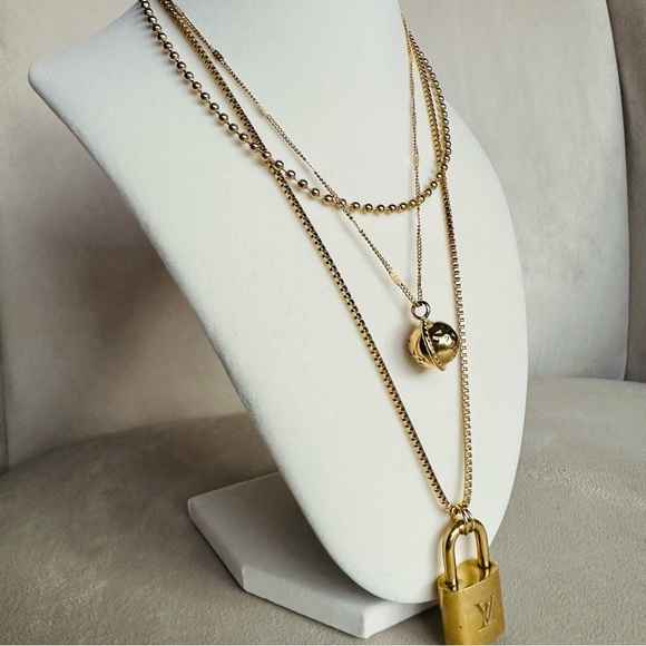Louis Vuitton Lock Necklace Layered Set Globe Ball Chain Stainless Steel Gold - Picture 12 of 17
